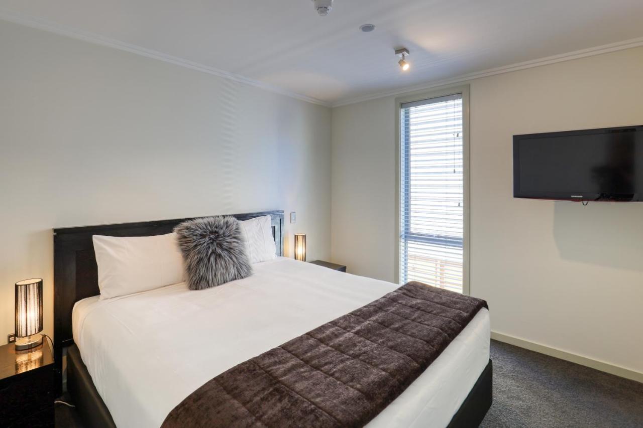 Marsden Lake Resort Central Otago Cromwell Dış mekan fotoğraf A bedroom at the hotel