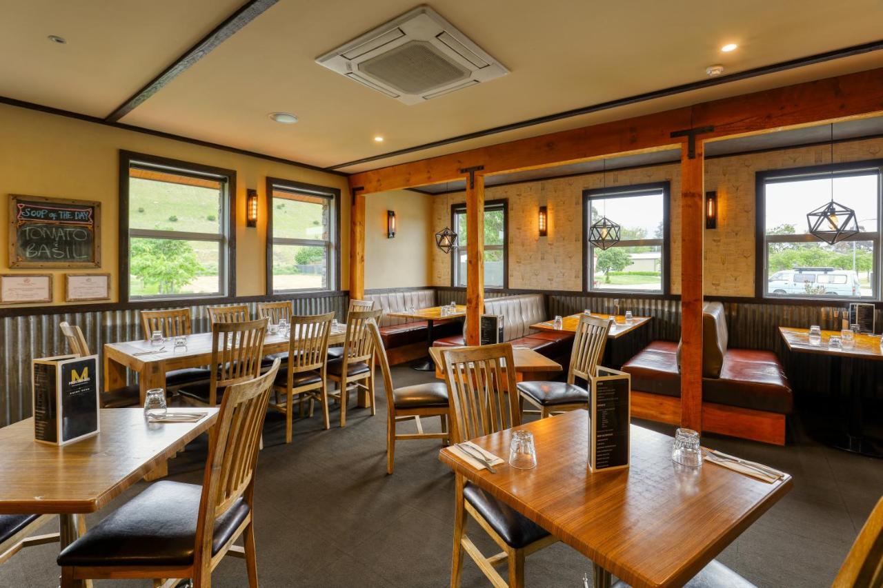 Marsden Lake Resort Central Otago Cromwell Dış mekan fotoğraf Interior of a restaurant in Japan